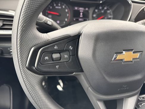 Used 2023 Chevrolet TrailBlazer LT w/ Convenience Package image 14