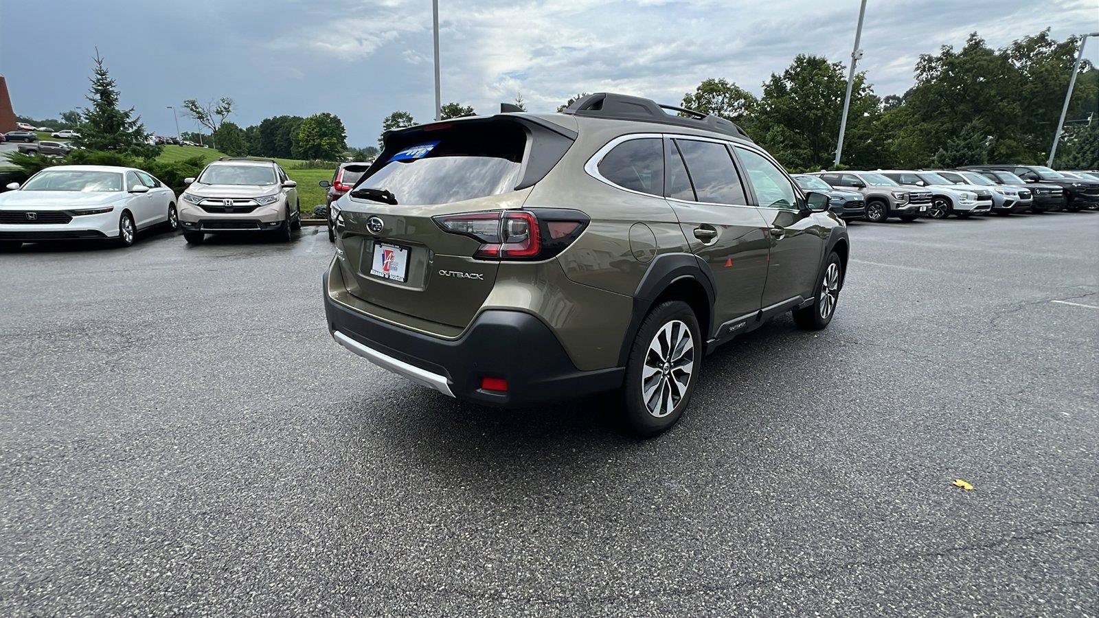 Used 2024 Subaru Outback Limited AWD/4WD image 4