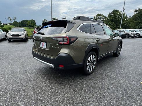 Used 2024 Subaru Outback Limited AWD/4WD image 4