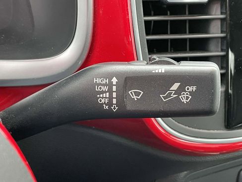 Used 2012 Volkswagen Beetle 2.5 image 22