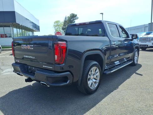 Used 2022 GMC Sierra 1500 Denali AWD/4WD image 3
