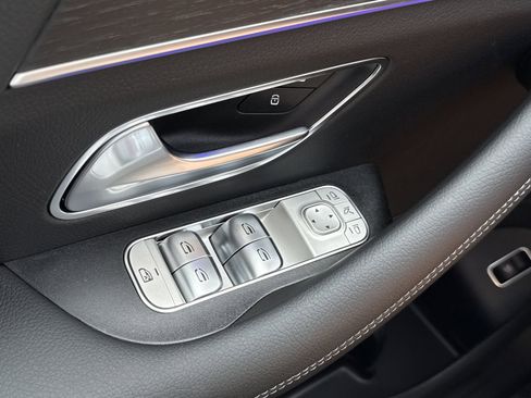 New 2026 Mercedes-Benz GLS 450 4MATIC image 21