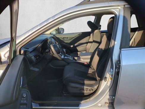 Used 2024 Subaru Outback Premium AWD/4WD image 15