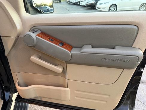 Used 2007 Ford Explorer Eddie Bauer image 19
