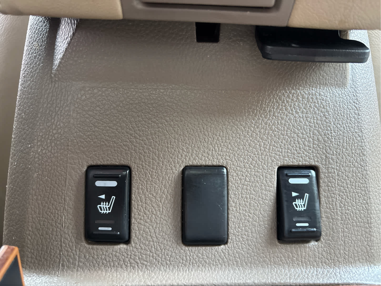 Used 2005 Nissan Maxima 3.5 SL w/ (S03) Driver Preferred Pkg FWD image 21