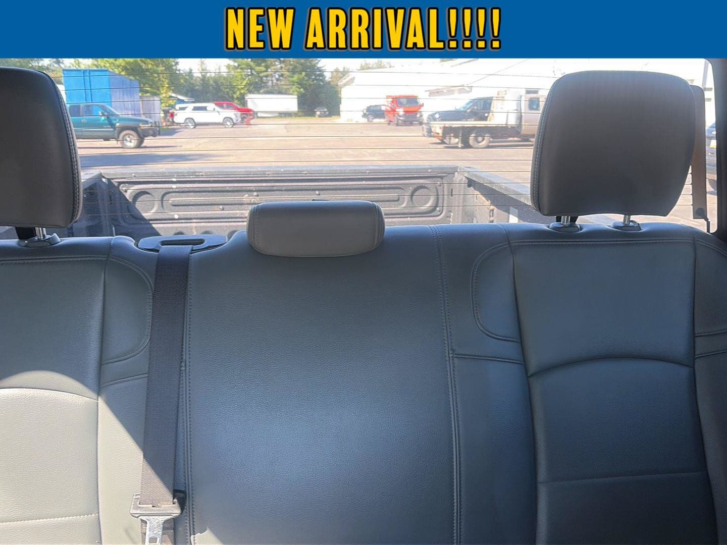 Used 2022 RAM 3500 Tradesman w/ Chrome Appearance Group AWD/4WD image 24