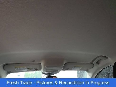Used 2024 Ford Escape Active AWD/4WD image 17