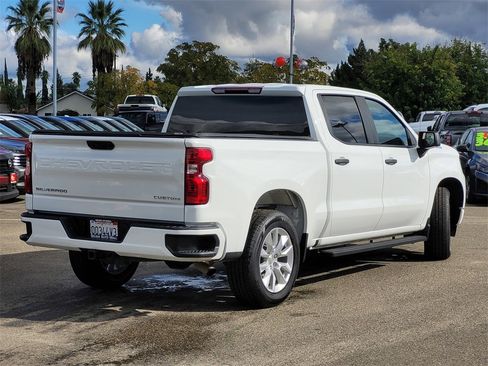 Used 2023 Chevrolet Silverado 1500 Custom image 5