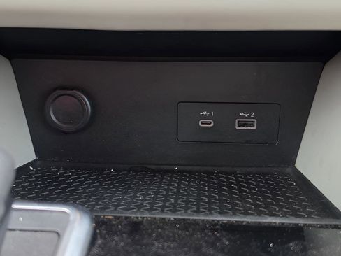 Used 2022 Nissan Pathfinder SV FWD image 14