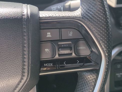 Used 2024 Toyota Tundra Platinum AWD/4WD image 29