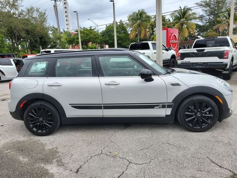 Used 2019 MINI Cooper Clubman ALL4 w/ Premium Package image 8