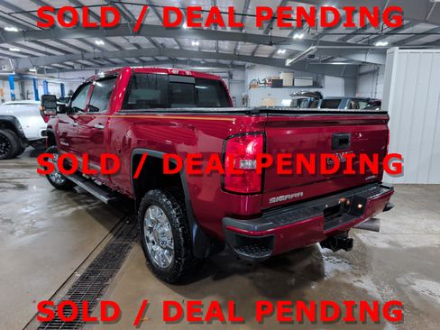 Used 2019 GMC Sierra 2500 Denali w/ Duramax Plus Package AWD/4WD image 4