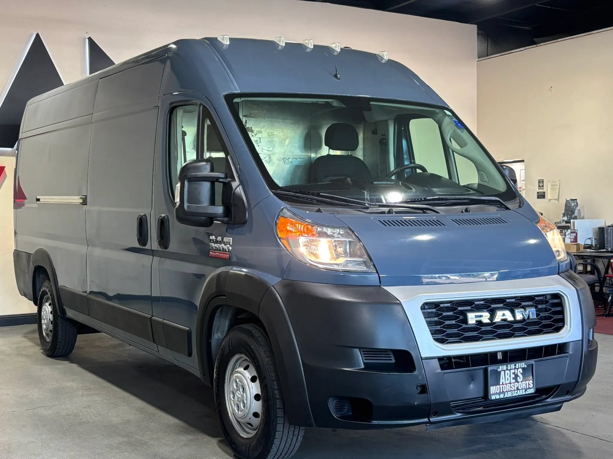 Used 2019 RAM ProMaster 3500 FWD image 2