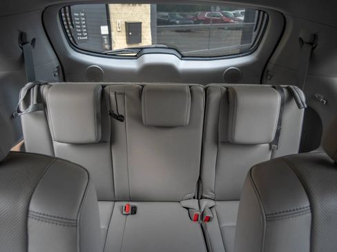 Used 2015 Toyota Highlander Limited Platinum AWD/4WD image 21