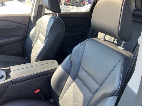 Used 2023 Nissan Rogue SV w/ SV Premium B Package image 13