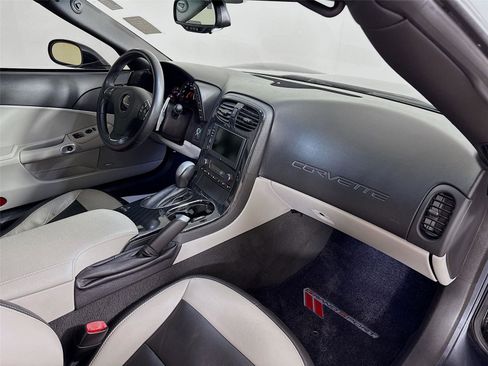 Used 2012 Chevrolet Corvette Grand Sport w/ 2LT Preferred Equipment Group RWD image 26