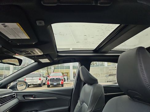 New 2026 Toyota Camry Hybrid image 8