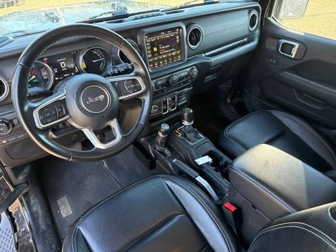 Used 2021 Jeep Wrangler Unlimited Sahara AWD/4WD image 25