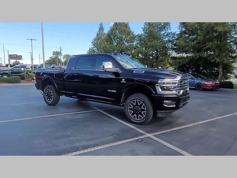 New 2025 RAM 2500 Limited AWD/4WD image 39