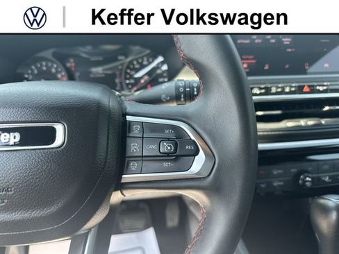 Used 2024 Jeep Compass Trailhawk AWD/4WD image 18