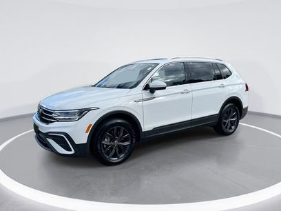 Certified 2024 Volkswagen Tiguan SE