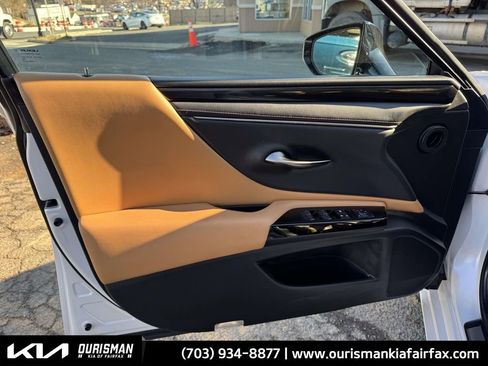 Used 2022 Lexus ES 350 w/ Accessory Package image 28