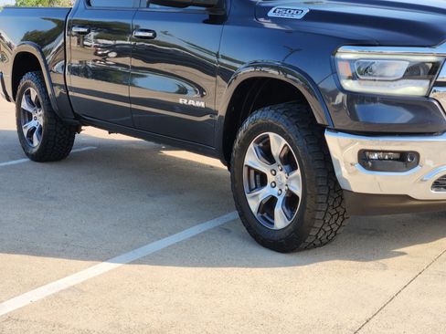 Used 2019 RAM 1500 Laramie image 11