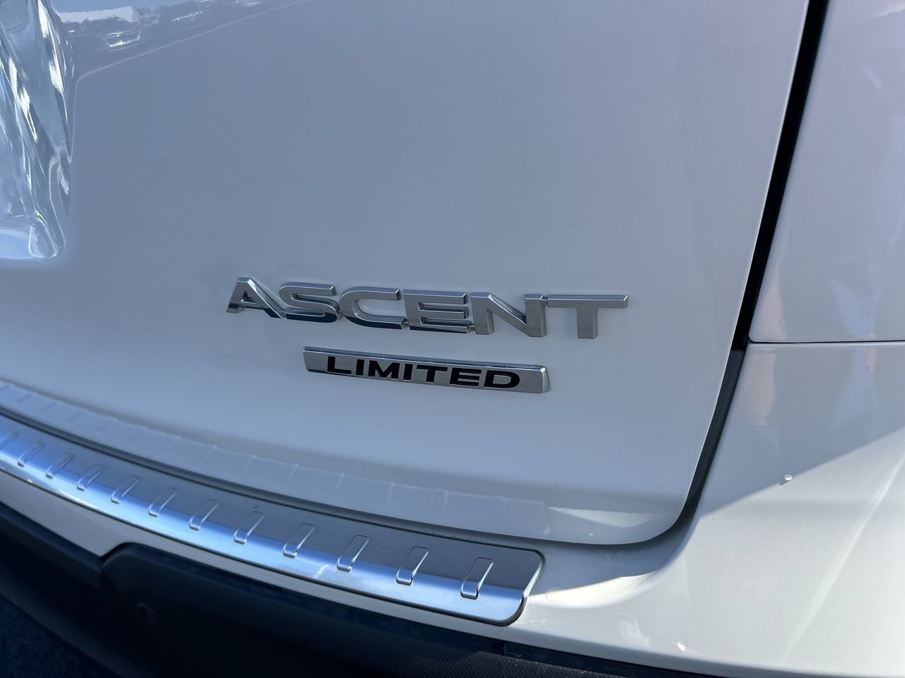 Used 2026 Subaru Ascent Limited AWD/4WD image 10