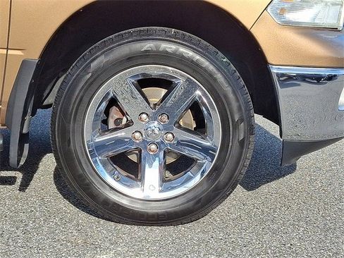 Used 2012 RAM 1500 Big Horn w/ Luxury Group image 8