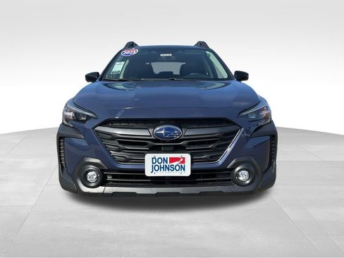 Used 2025 Subaru Outback Premium AWD/4WD image 34