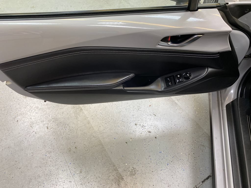 Used 2025 MAZDA MX-5 Miata RF Grand Touring RWD image 20