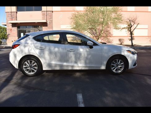 Used 2016 MAZDA MAZDA3 i Touring FWD image 1