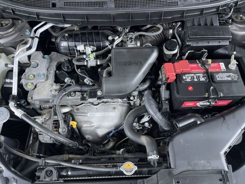 Used 2013 Nissan Rogue SV image 25