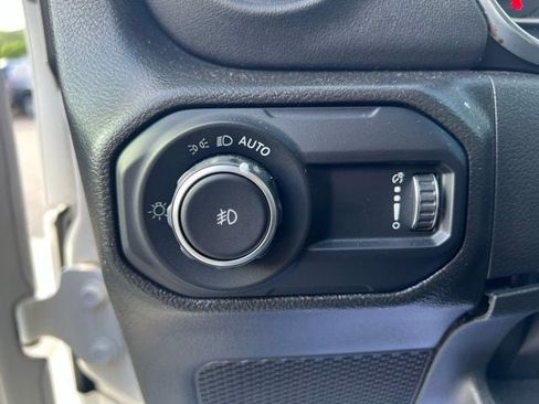 Used 2023 Jeep Wrangler Unlimited Sahara w/ Cold Weather Group AWD/4WD image 18