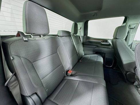 Used 2025 Chevrolet Silverado 1500 LT AWD/4WD image 27