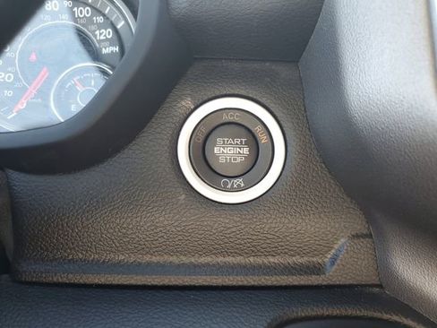 Used 2024 RAM 2500 Big Horn image 30