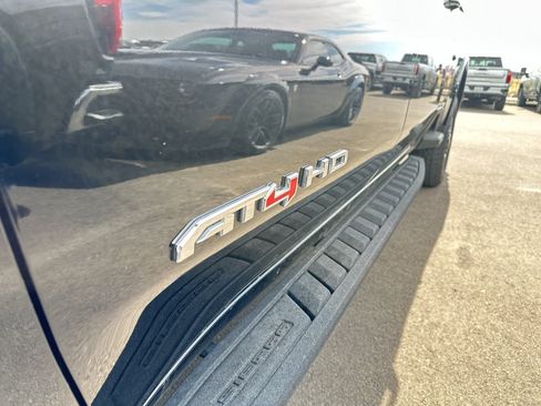 Used 2021 GMC Sierra 3500 AT4 w/ AT4 Premium Plus Package AWD/4WD image 3