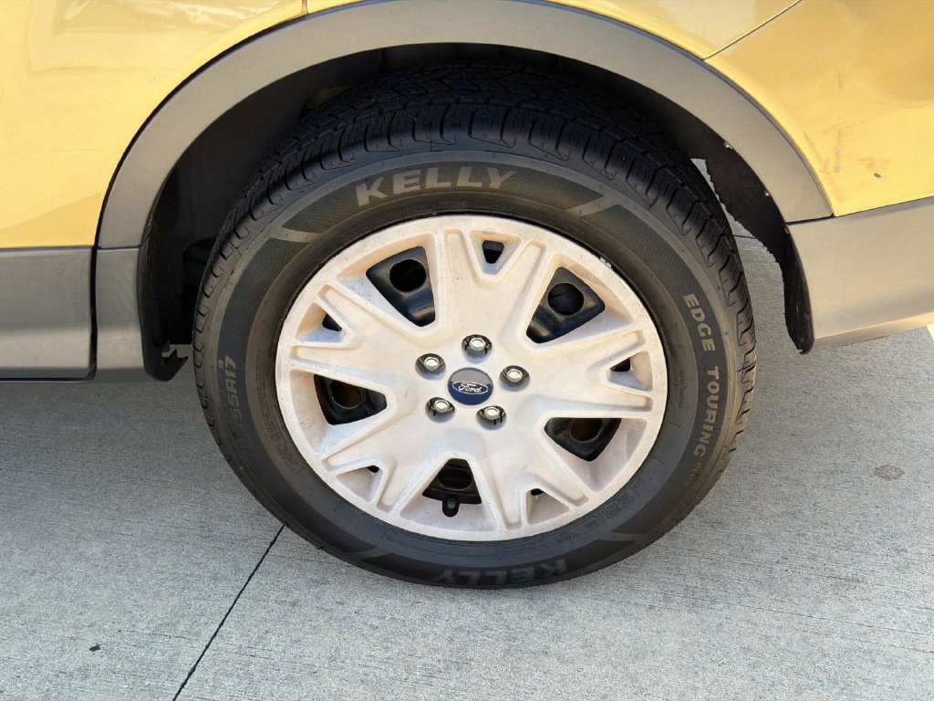 Used 2014 Ford Escape S FWD image 4