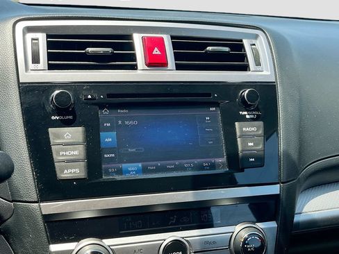 Used 2019 Subaru Outback 2.5i AWD/4WD image 14