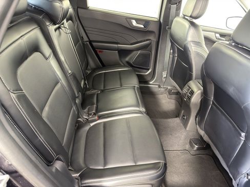Used 2024 Ford Escape Platinum AWD/4WD image 12