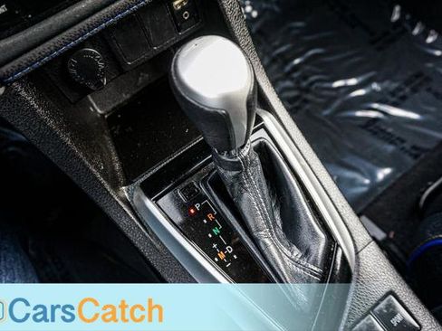 Used 2018 Toyota Corolla SE image 36