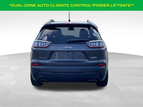 Used 2019 Jeep Cherokee Latitude Plus w/ Comfort/Convenience Group image 8