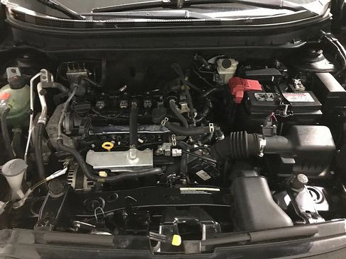 Used 2022 Nissan Kicks S FWD image 31