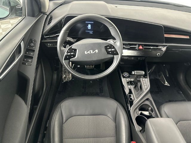 Used 2023 Kia Niro EX Touring FWD image 7