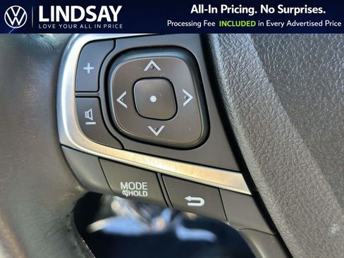 Used 2017 Toyota Camry SE image 20