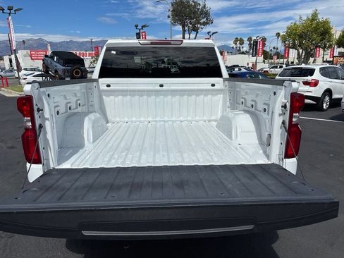 Used 2023 Chevrolet Silverado 1500 RST w/ Z71 Off-Road Package AWD/4WD image 10