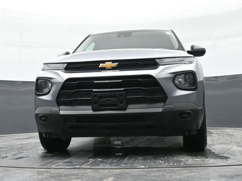 Used 2023 Chevrolet TrailBlazer LS image 38