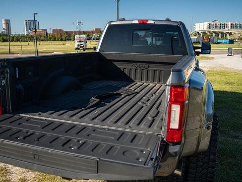 Used 2021 Ford F450 Platinum AWD/4WD image 26