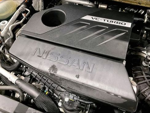 Used 2023 Nissan Rogue S image 34