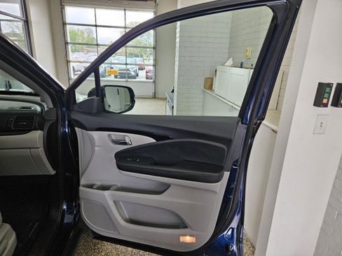 Used 2020 Honda Ridgeline RTL-E image 16